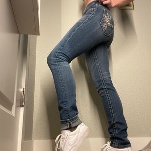 Miss Me skinny/straight leg jeans 😍